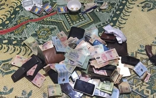 No sung cuop hon 200 trieu hinh anh