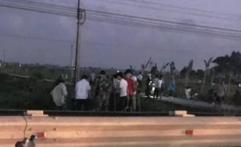 nam giáo viên bị tàu tông ảnh 1 nam giao vien bi tau tong anh 1