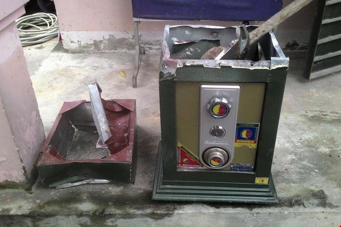 Trom pha 3 ket sat trong buoi chieu hinh anh