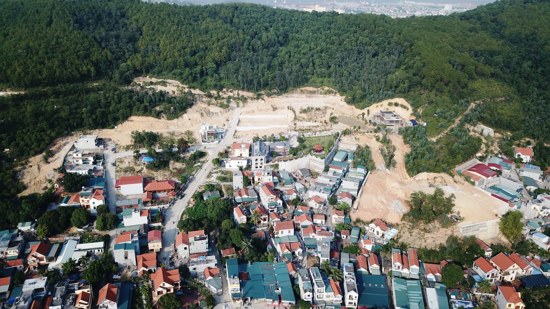 biet thu khong phep Ha Long anh 1