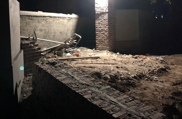 sap cong nha dang xay anh 1