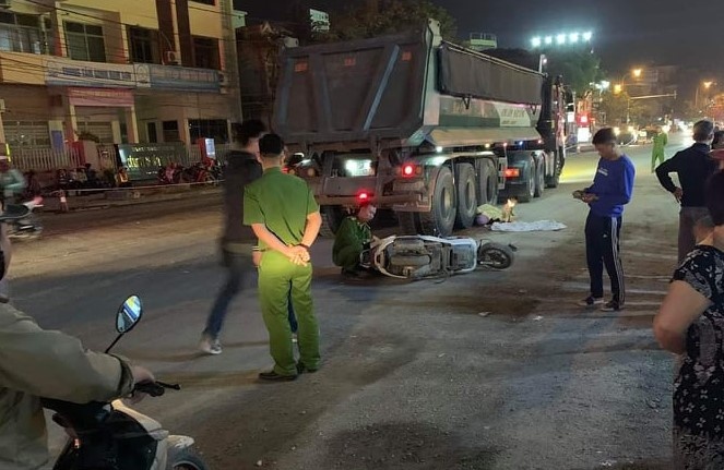 va chạm ôtô tải ảnh 1 va cham oto tai anh 1