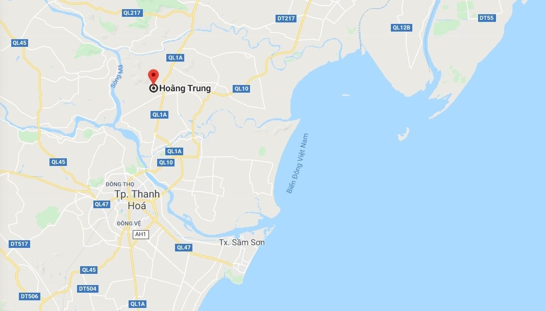 thanh nien dap pha xe khach anh 2