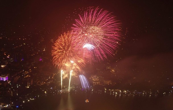 Hai Phong ban 4.000 qua phao hoa tam cao giao thua Tet Canh Ty 2020 hinh anh