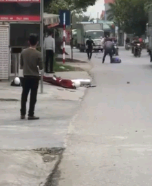 công nhân hỗn chiến ảnh 1 cong nhan hon chien anh 1