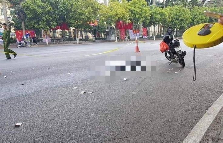 Co gai bi xe khach can tu vong sang 30 Tet hinh anh