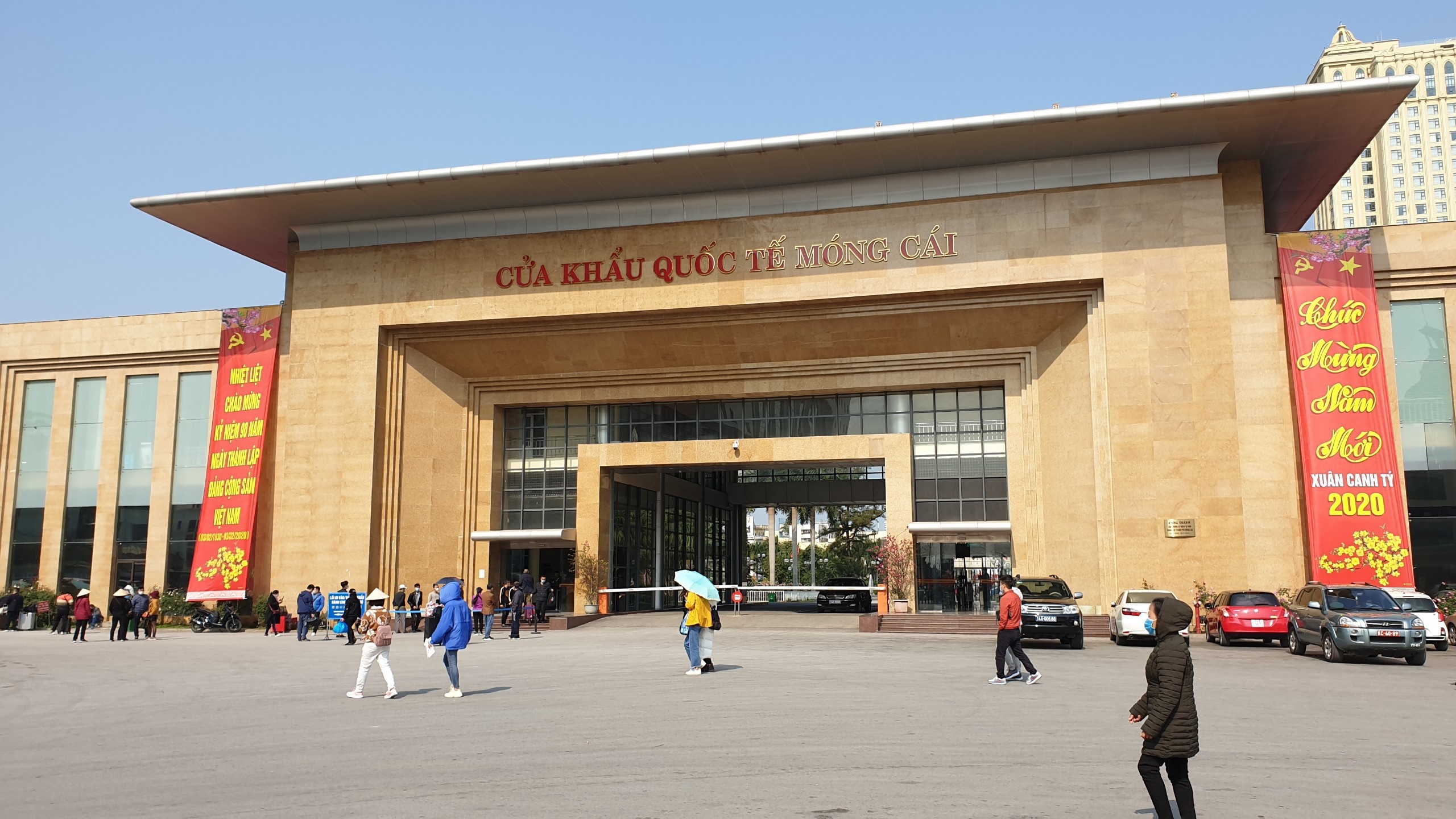 xuyen Tet chong dich anh 1