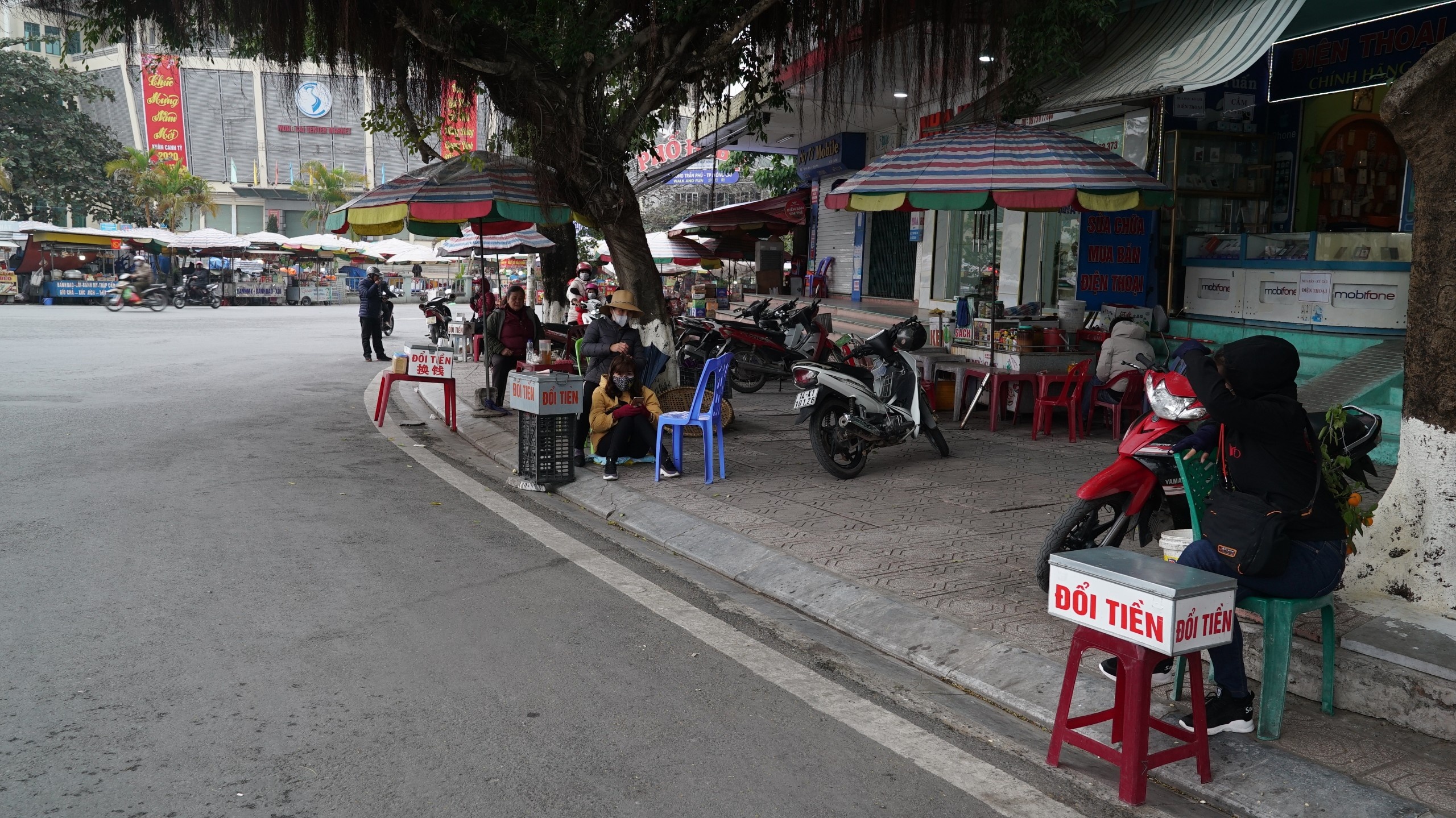 hang quan Mong Cai e am anh 9