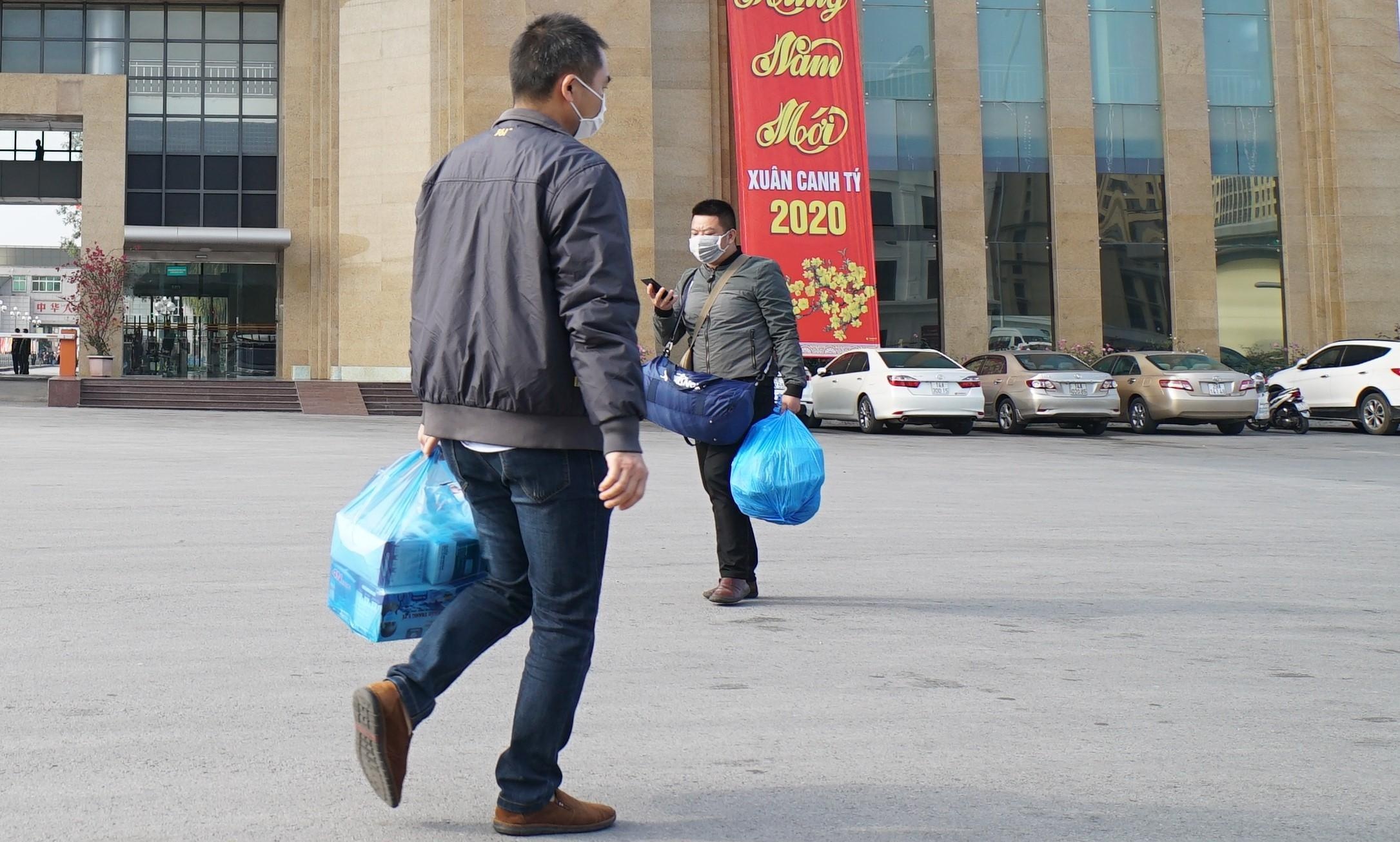 cua khau Mong Cai vang lang anh 4