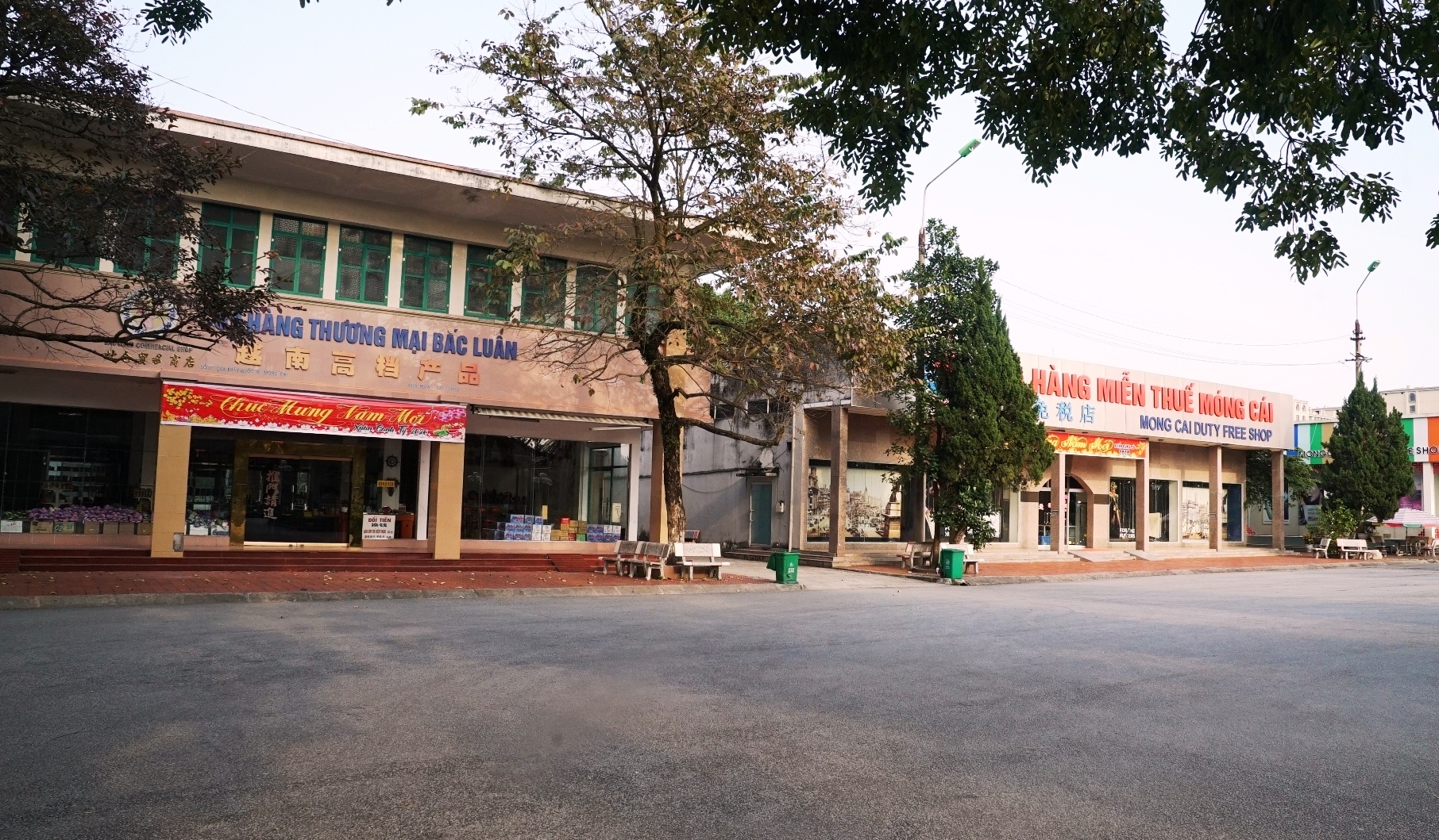 cua khau Mong Cai vang lang anh 5