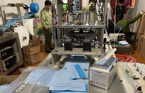 Xuong san xuat khau trang trai phep o Hai Phong hinh anh