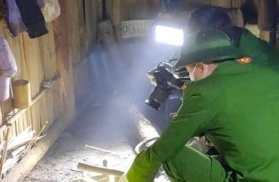 Mot phu nu bi sat hai trong choi canh ray hinh anh