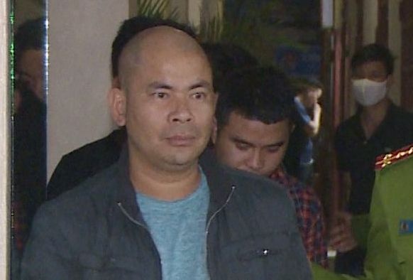 danh bac trong nha hoang anh 1