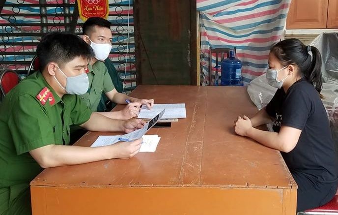 Nguoi gay hoang mang du luan bi phat 10 trieu dong hinh anh