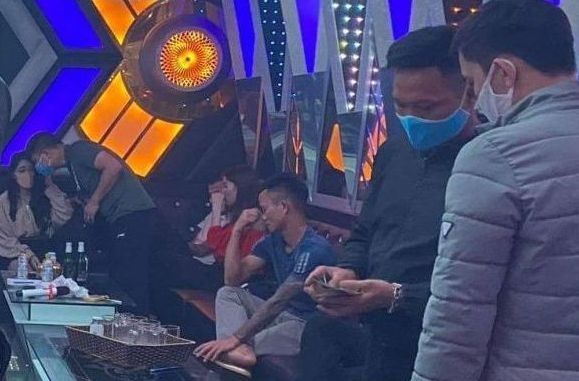 11 nguoi to chuc tiec ma tuy trong quan karaoke hinh anh