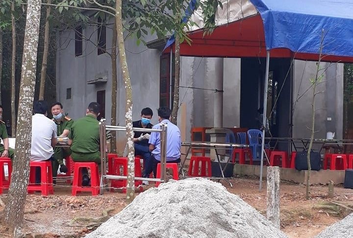 con chết trong nhà ảnh 1 con chet trong nha anh 1