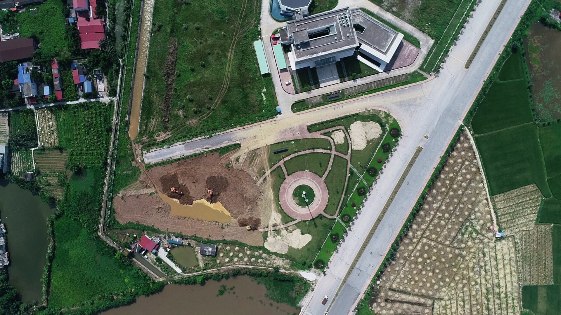 cong trinh duong luoi bo anh 1