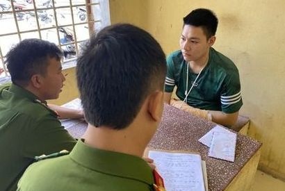 Dung dao khong che chu nha, dap tu kinh cuop 2 cay vang hinh anh