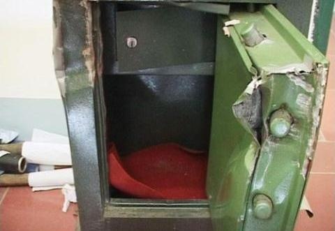 Bat ke chuyen pha ket sat tru so co quan doanh nghiep hinh anh