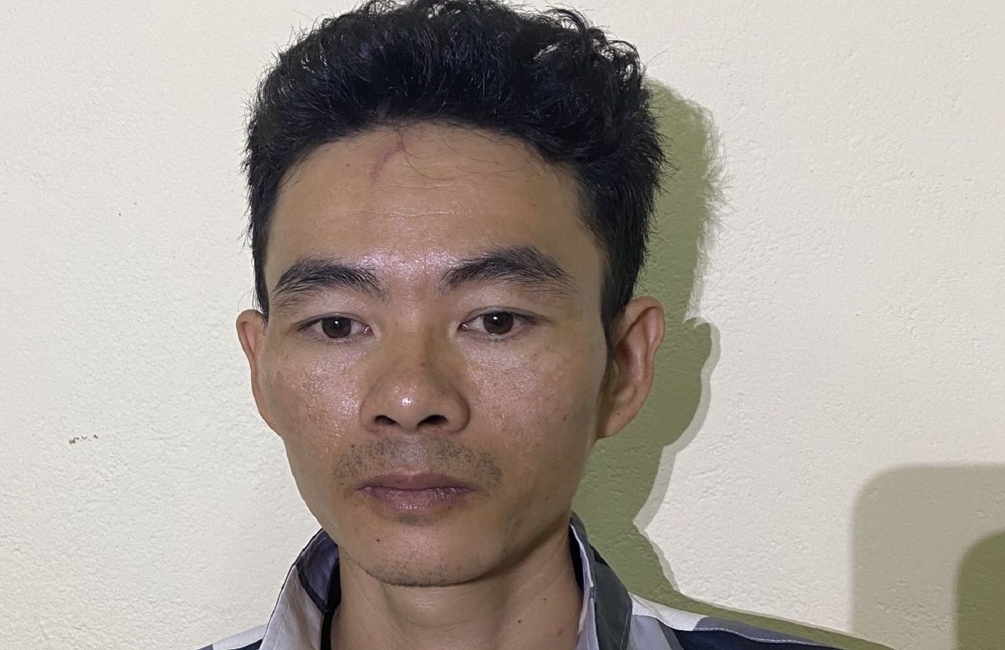 Danh bo vo trong thuong vi mau thuan dat ten cho con hinh anh