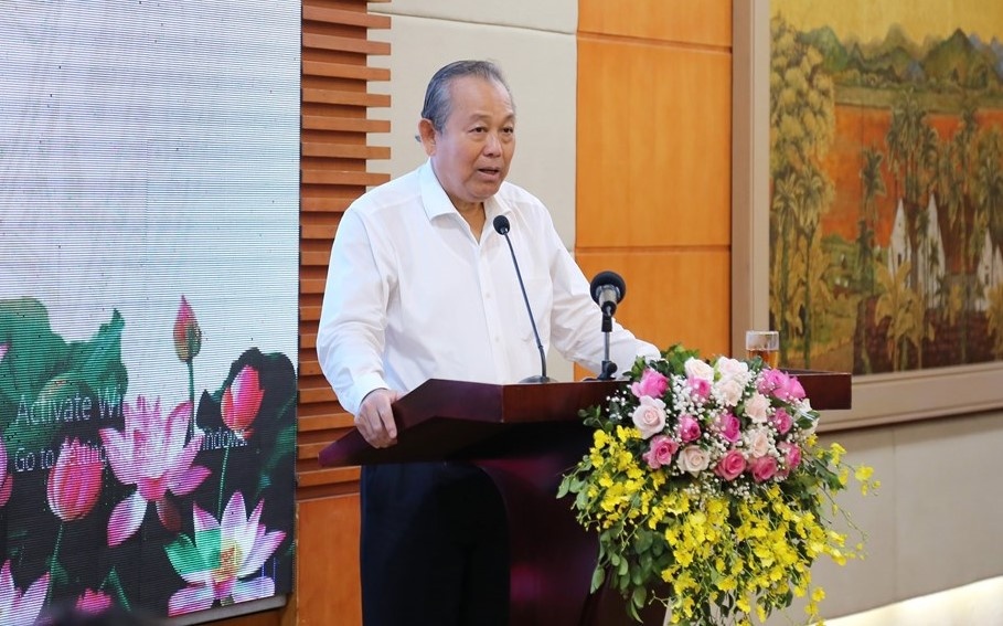 loai can bo tiep tay buon lau anh 2