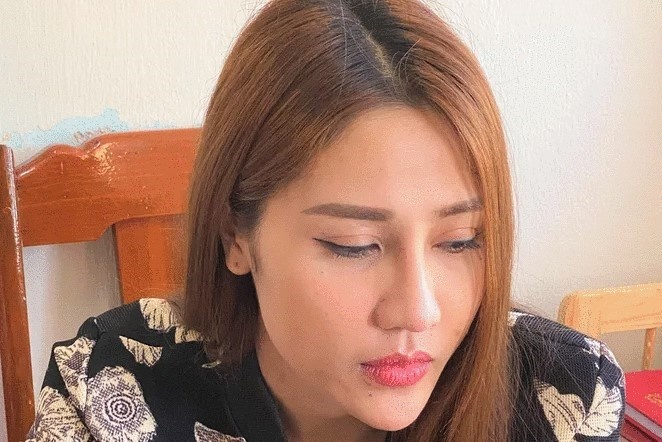 'Tu ba' 9X cung 3 chan dai ban dam trong khach san hinh anh