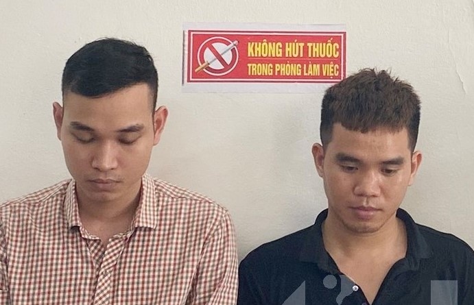 4 nhan vien ngat camera, trom lo hang 700 trieu hinh anh