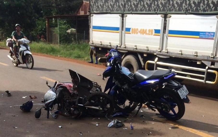 Hai vu tai nan khien 4 nguoi tu vong o Binh Phuoc hinh anh