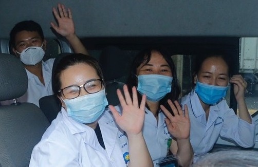 Nu dieu duong vao tam dich: Chi co 1 gio chuan bi nen chua kip gap con hinh anh