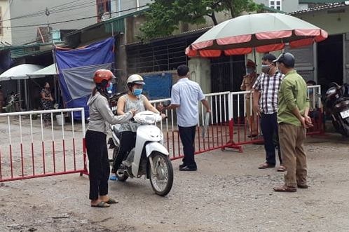 Sam Son phong toa khu pho co nguoi nghi mac Covid-19 hinh anh