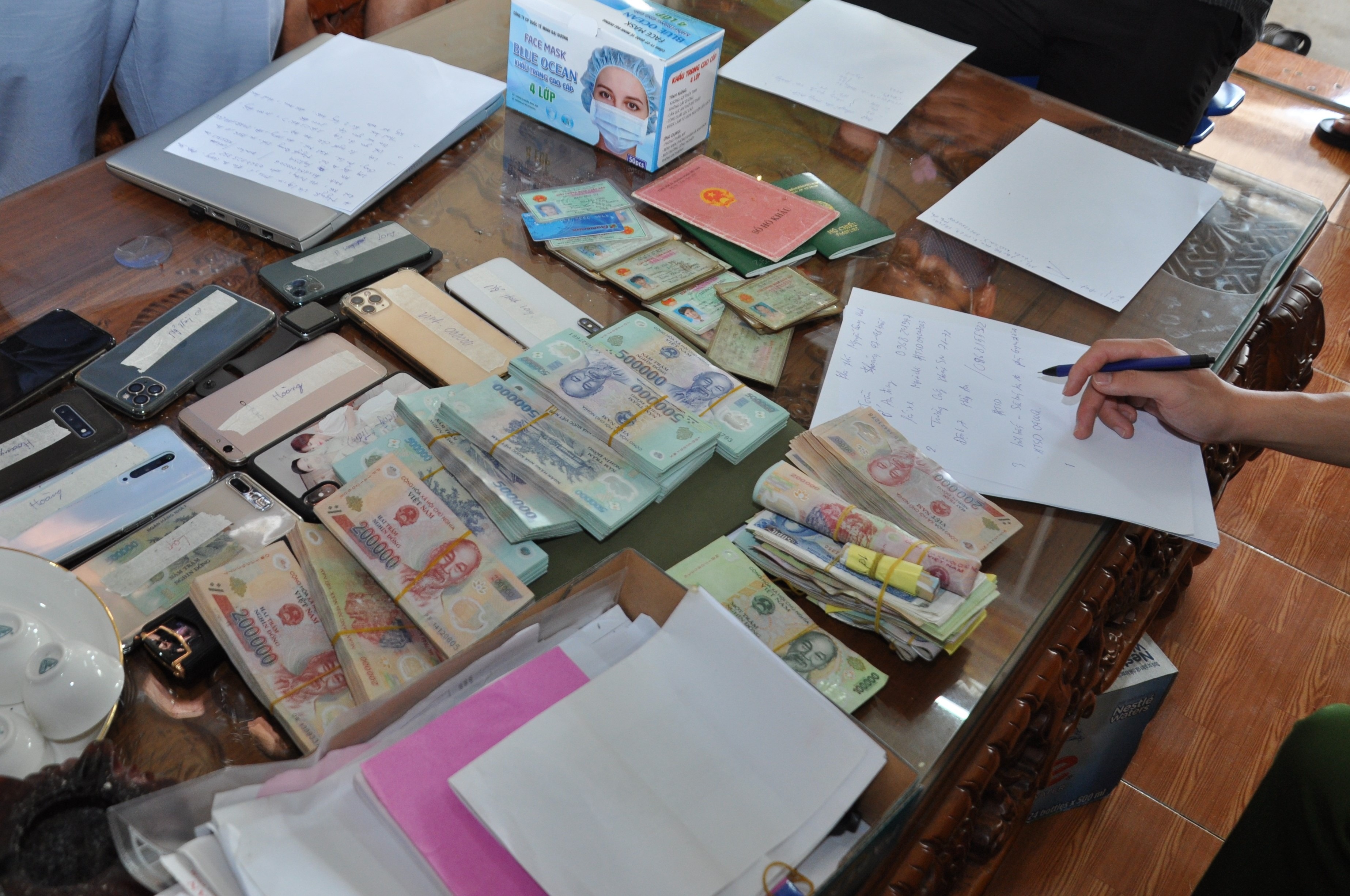 duong day ca bo nghin ty anh 2