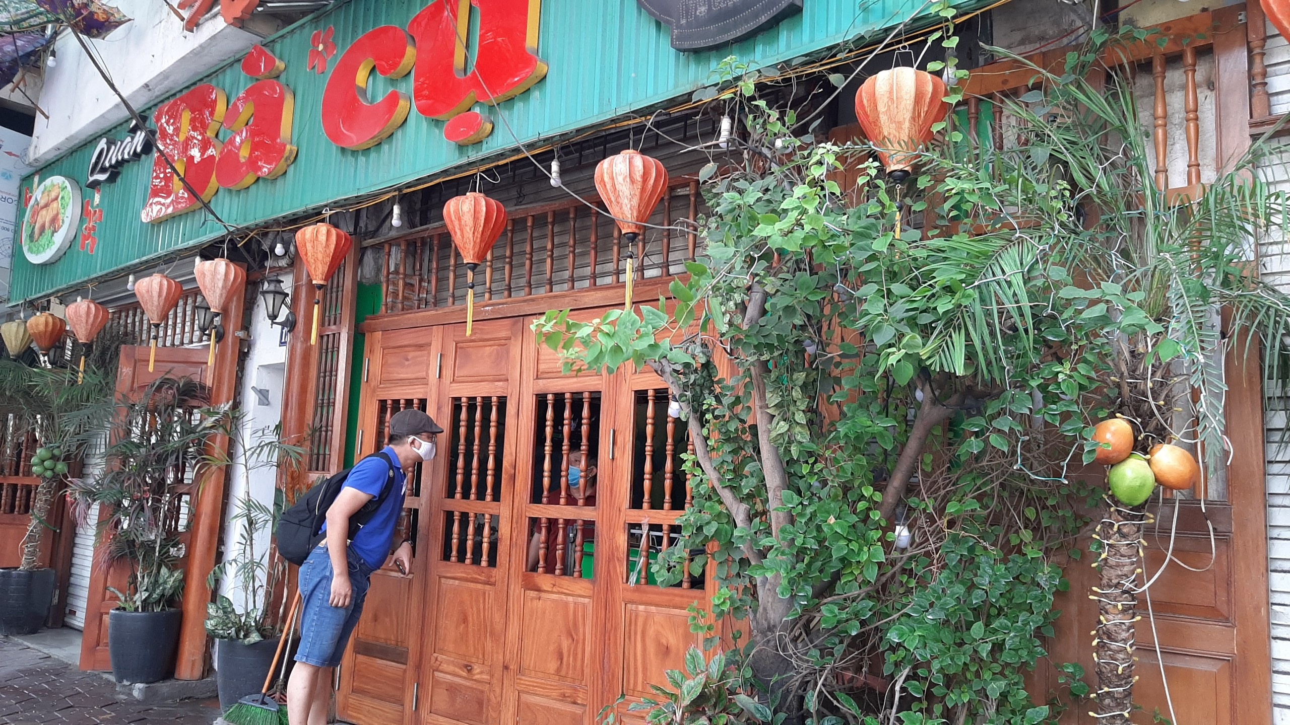 tim nguoi den Banh da Ba Cu anh 1