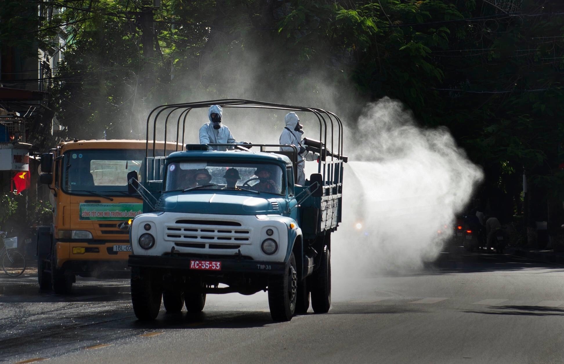 du hoc sinh mac Covid-19 anh 1