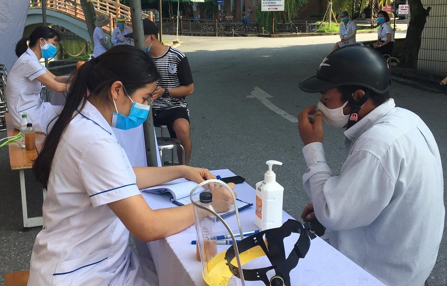 Benh vien da khoa Hai Duong don benh nhan tro lai hinh anh