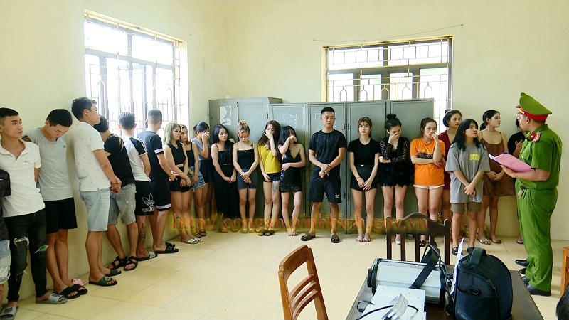 phê ma túy trong khách sạn ảnh 1 phe ma tuy trong khach san anh 1