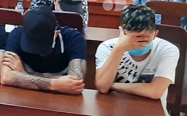 27 nguoi duong tinh voi ma tuy trong quan karaoke hinh anh