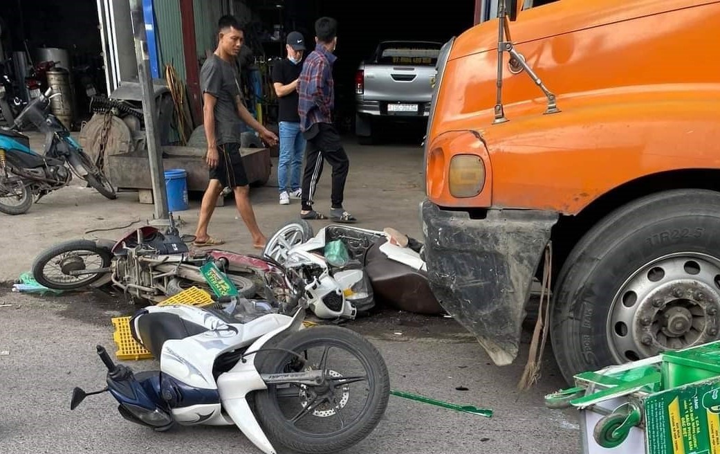 Oto dau keo tong 7 xe may hinh anh