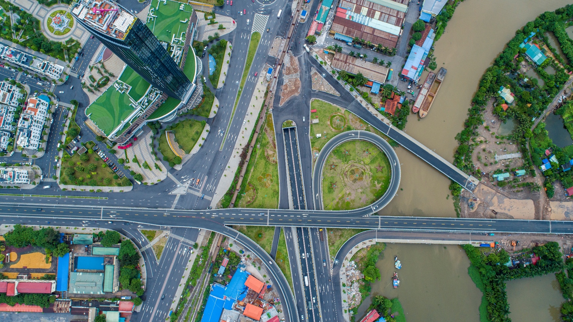 giao thong cua ngo Hai Phong anh 2