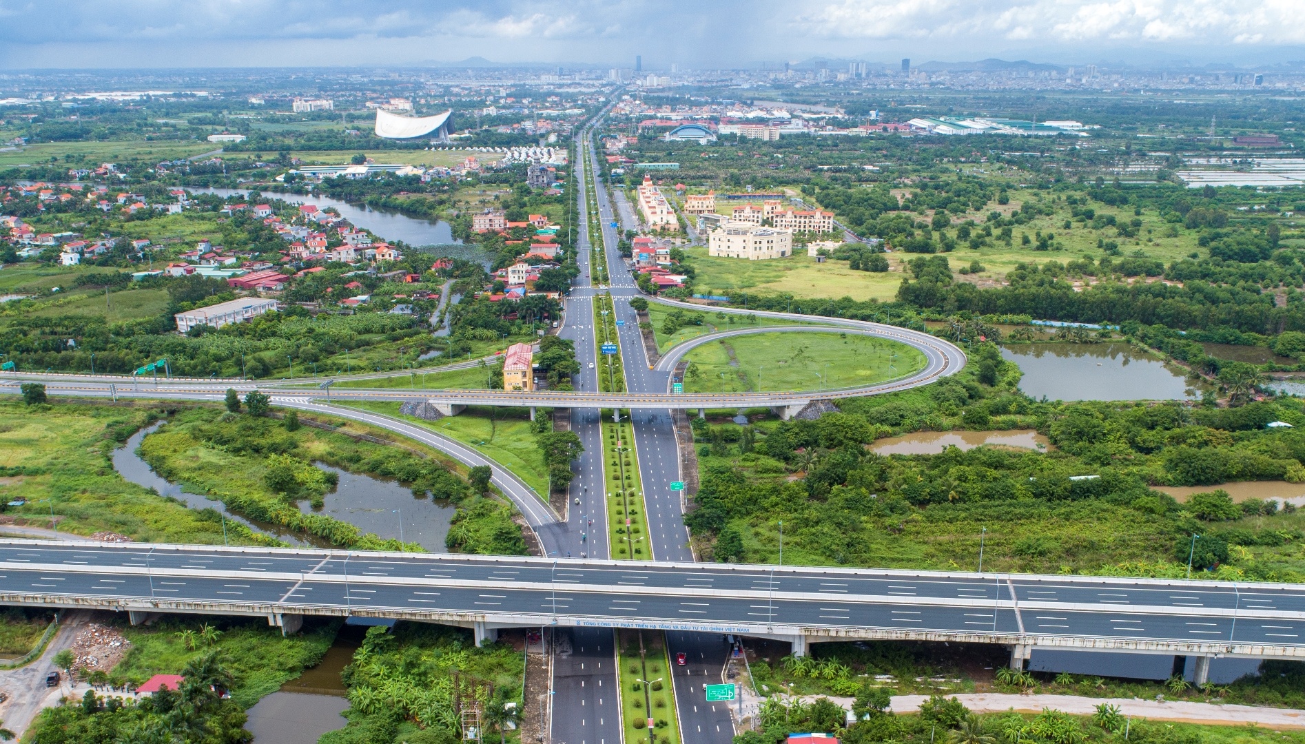 giao thong cua ngo Hai Phong anh 6