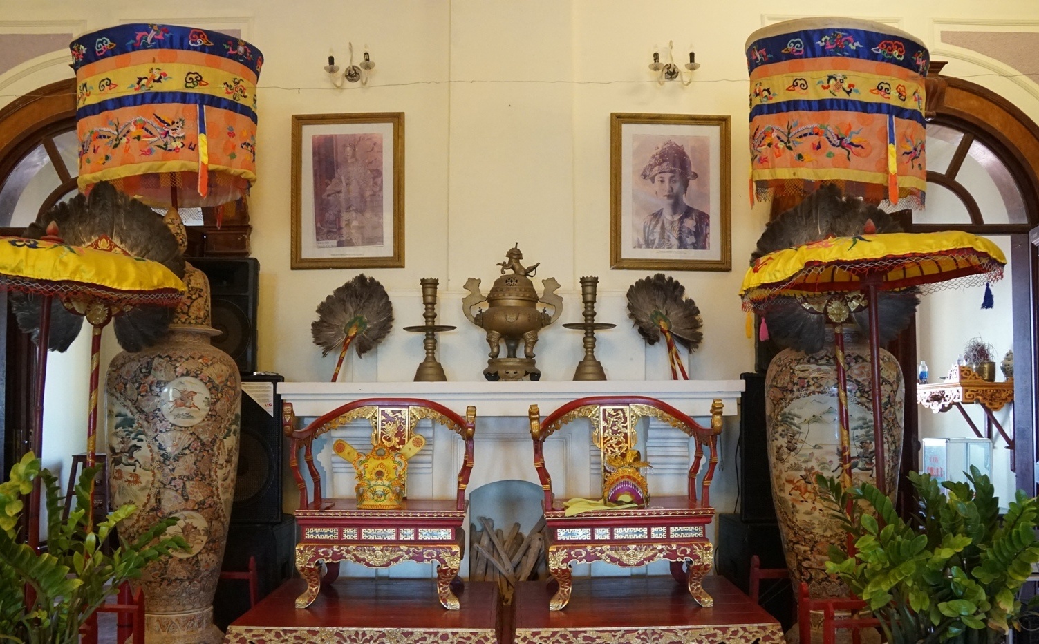 Kham pha biet thu vua Bao Dai tai Do Son hinh anh