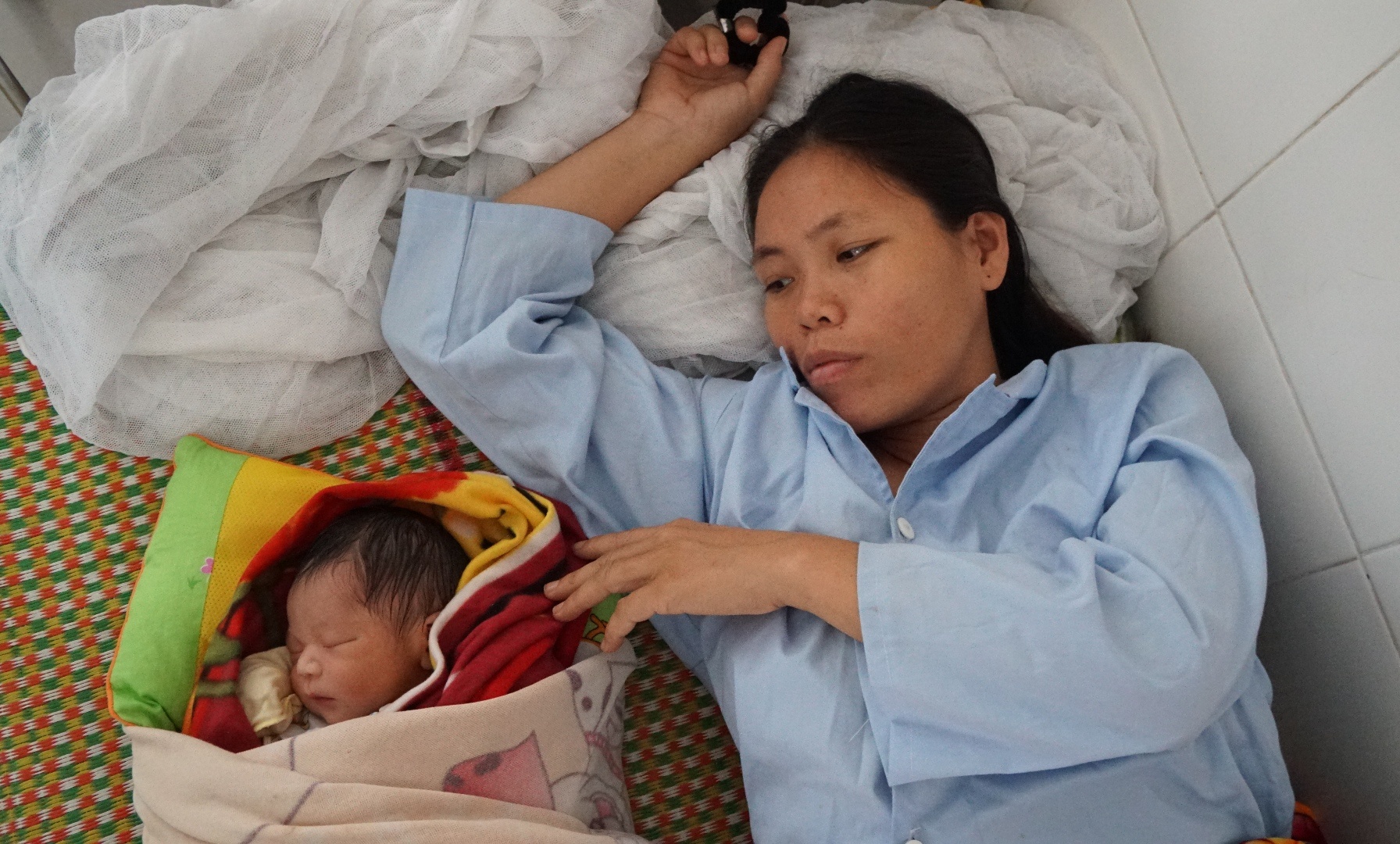 nhung san phu vuot lu anh 6