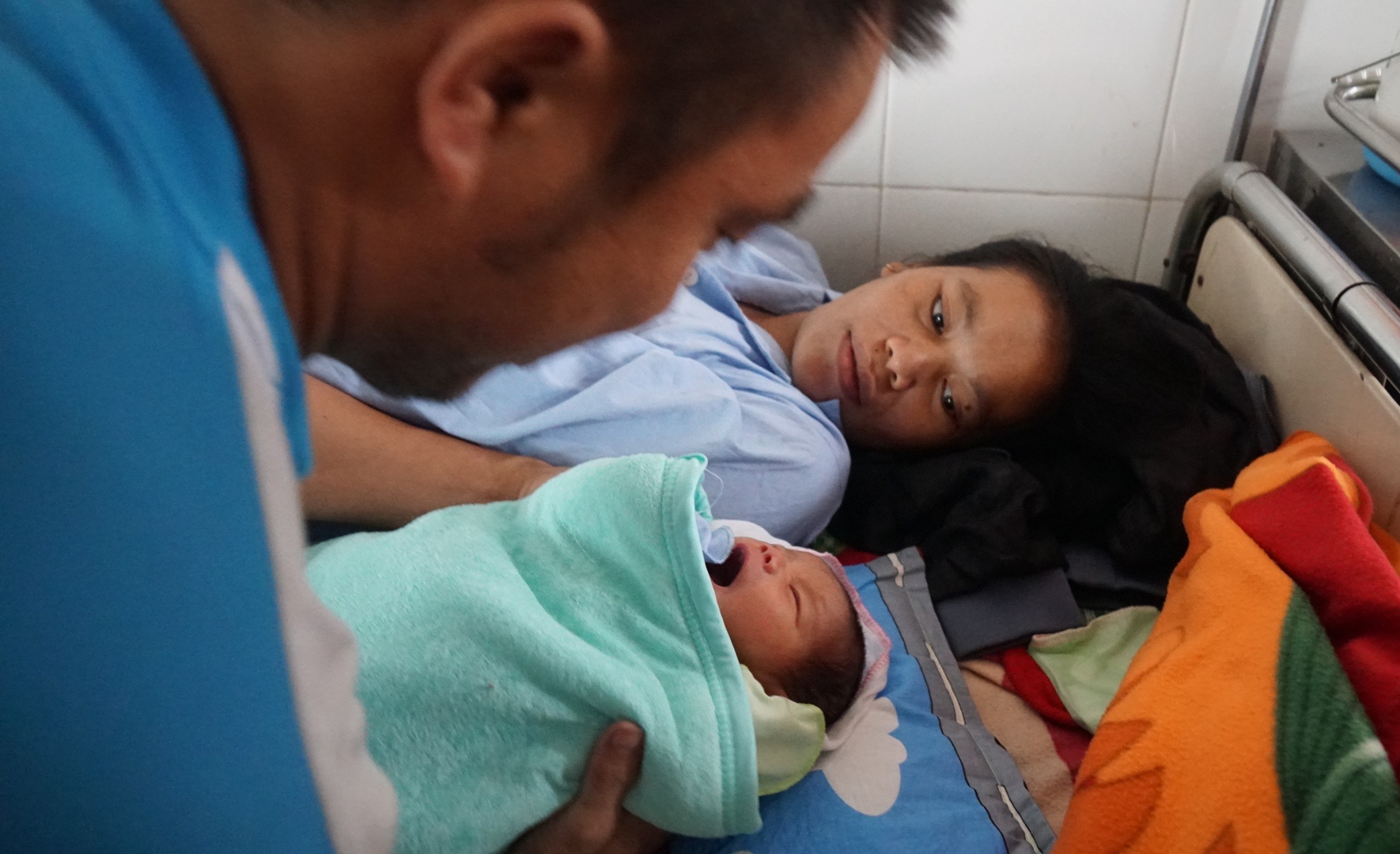 nhung san phu vuot lu anh 8