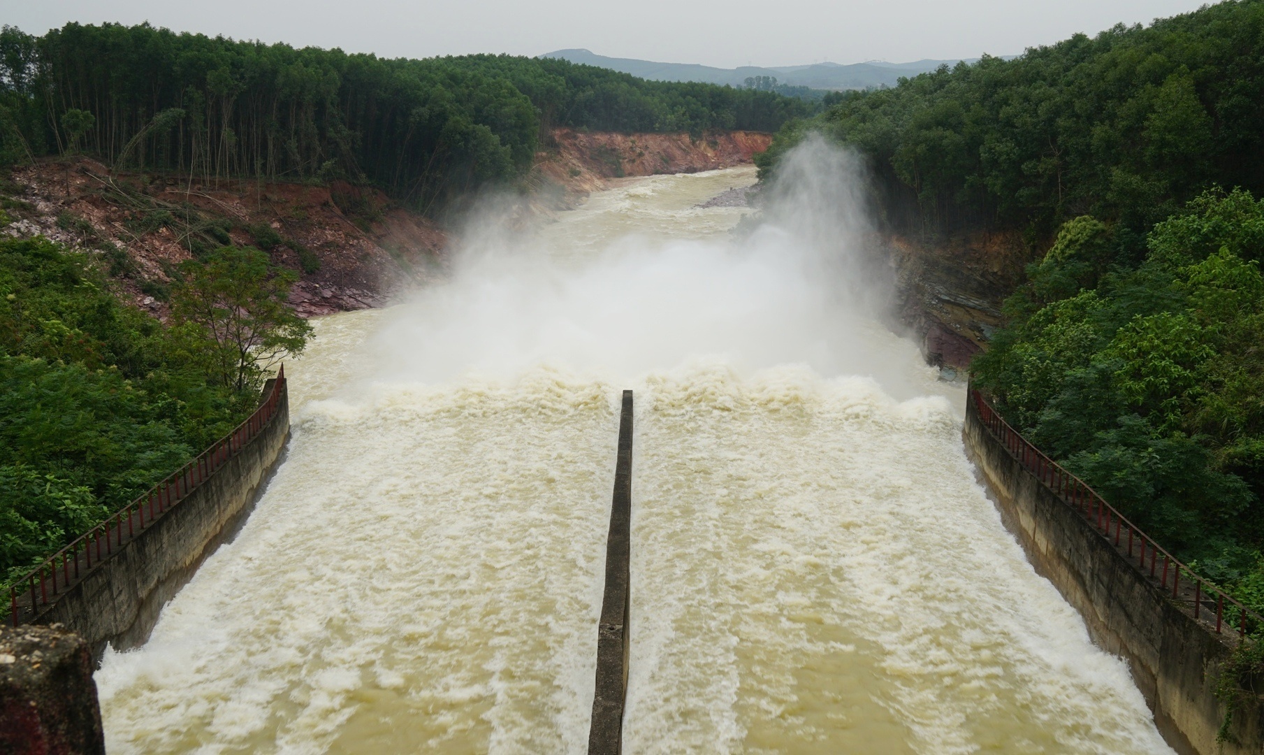Ho Ke Go sau mua lu lich su anh 6
