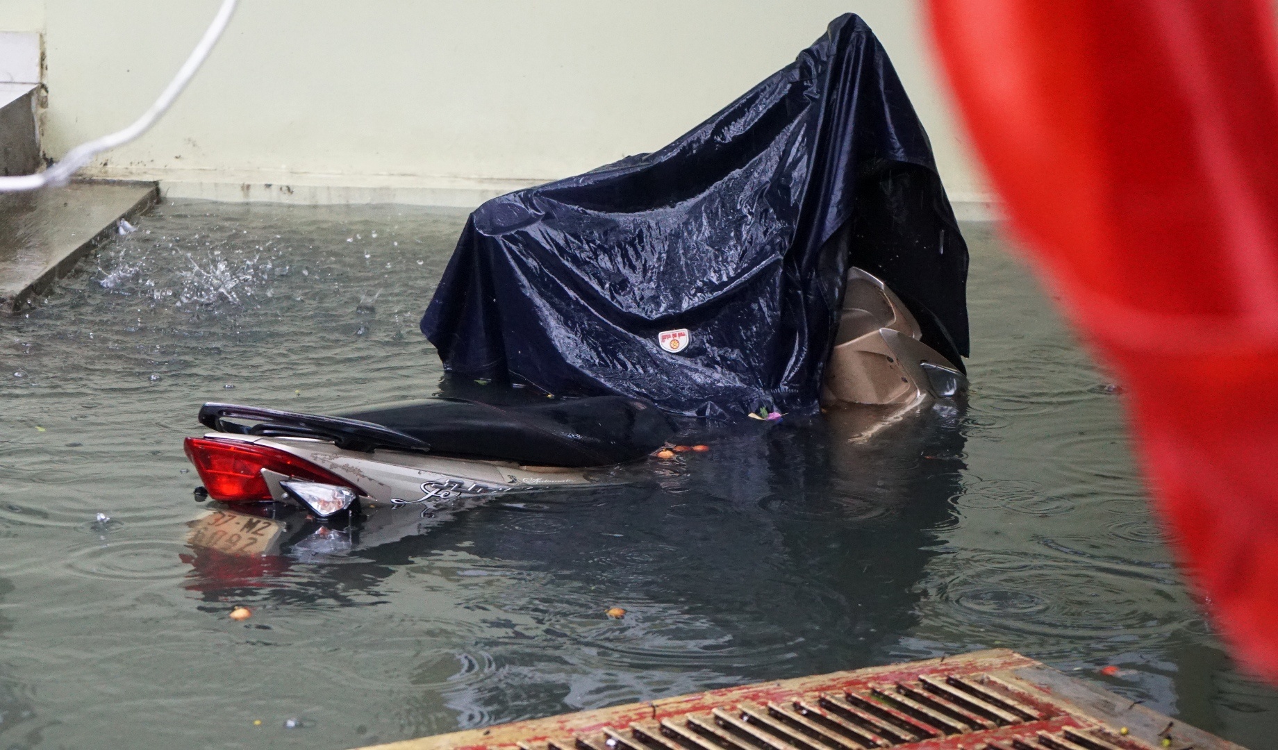 giai cuu nguoi Vinh mac ket anh 3