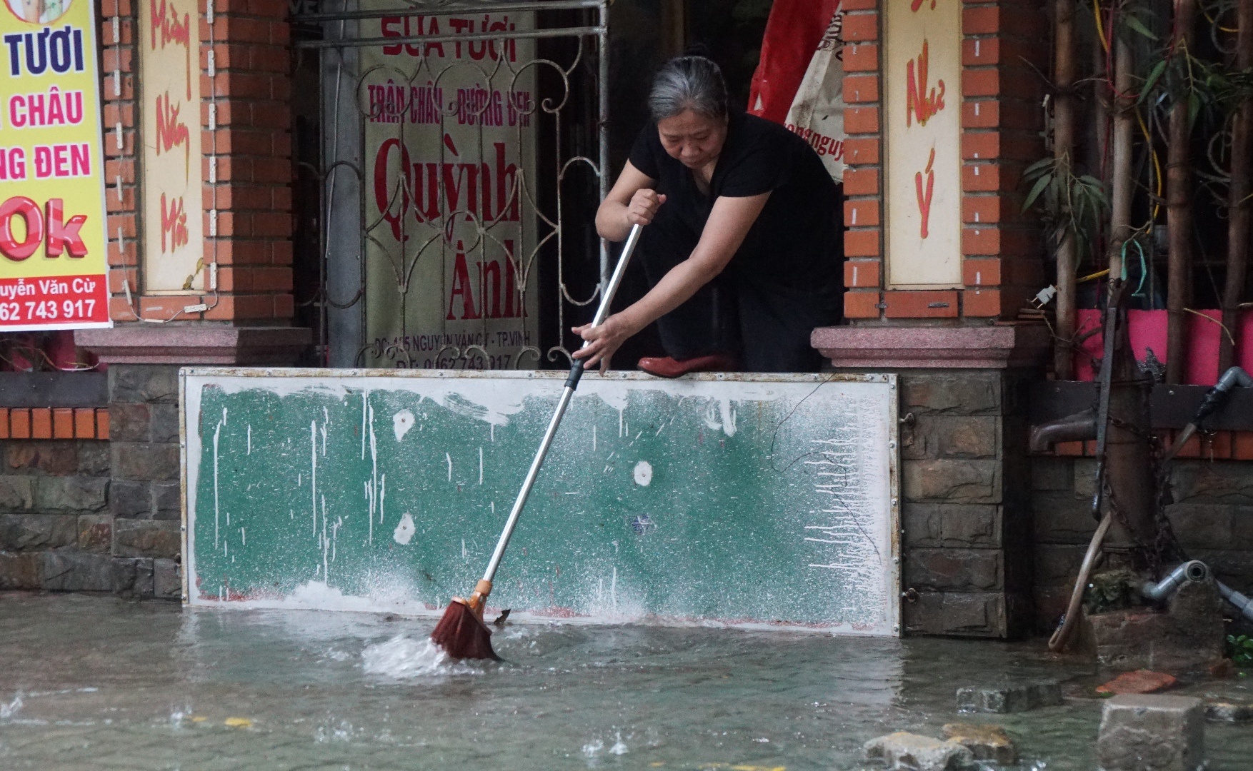 TP Vinh ngap sau anh 2