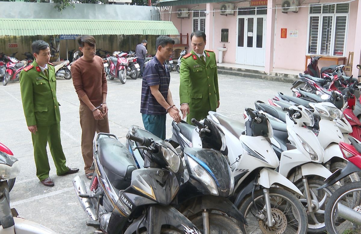 bit mat trom xe may anh 1