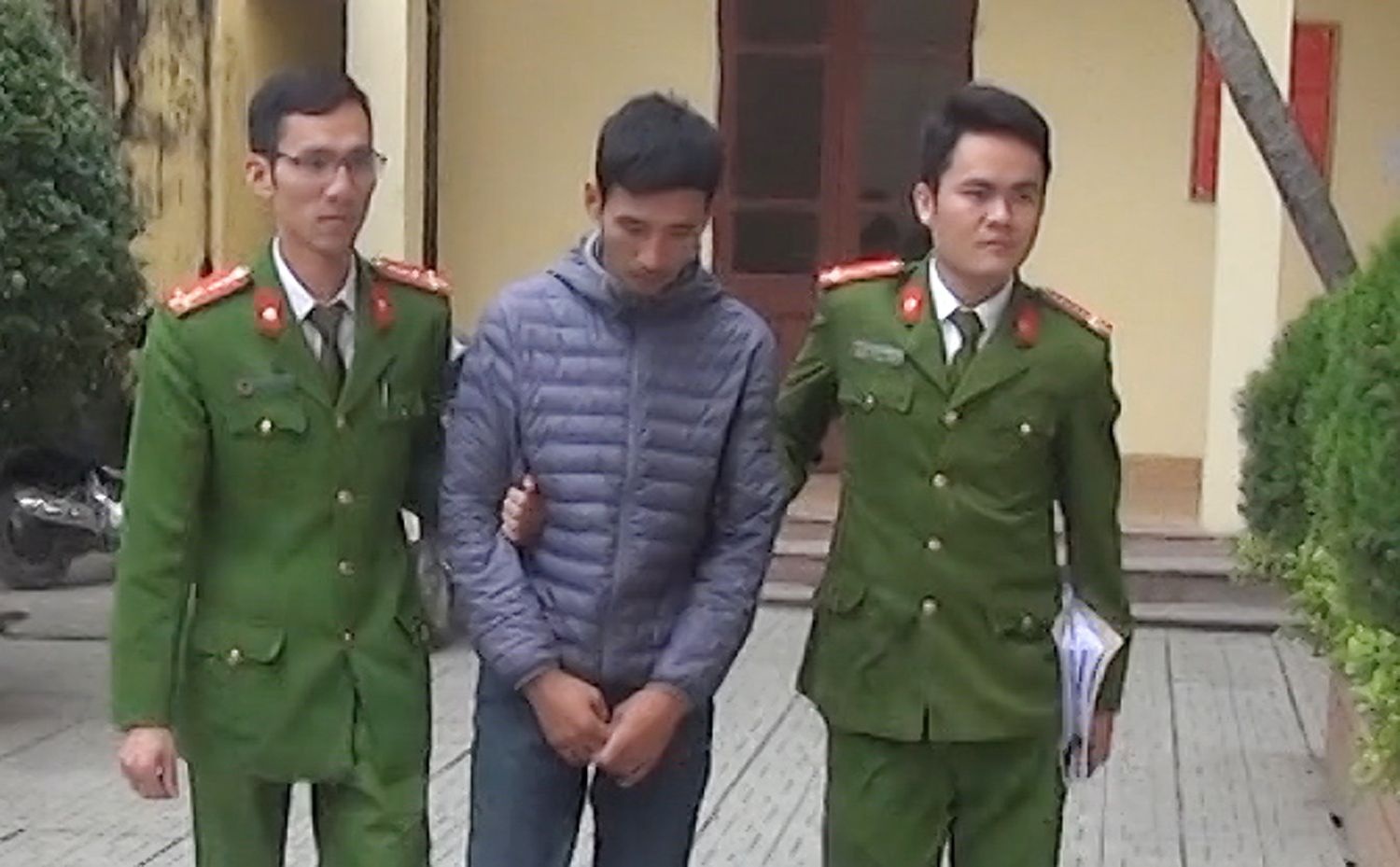 dung dien thoai cuop de lua dao anh 1