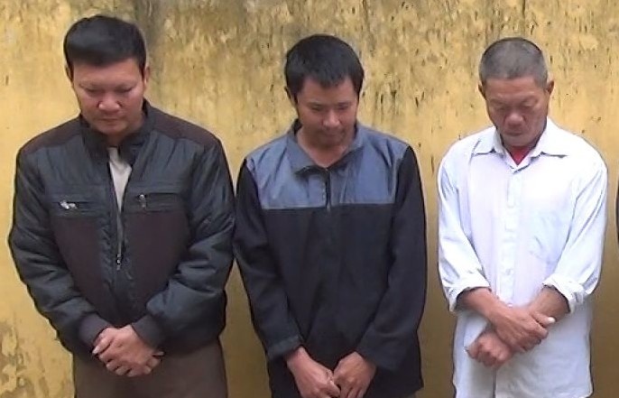 7 nguoi bi bat sau buoi tiec tan gia hinh anh