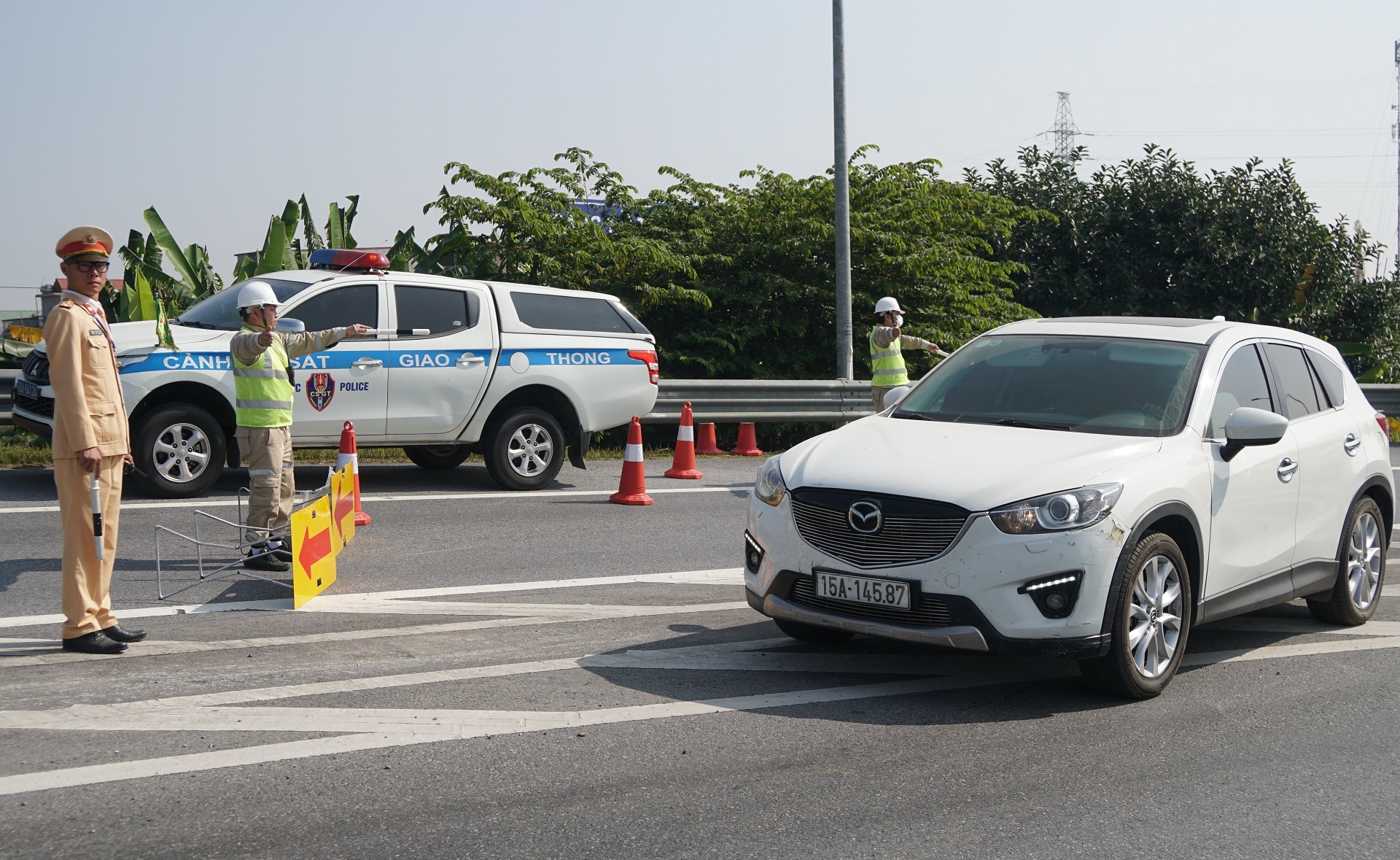 dien tap xu ly tac duong cao toc anh 9