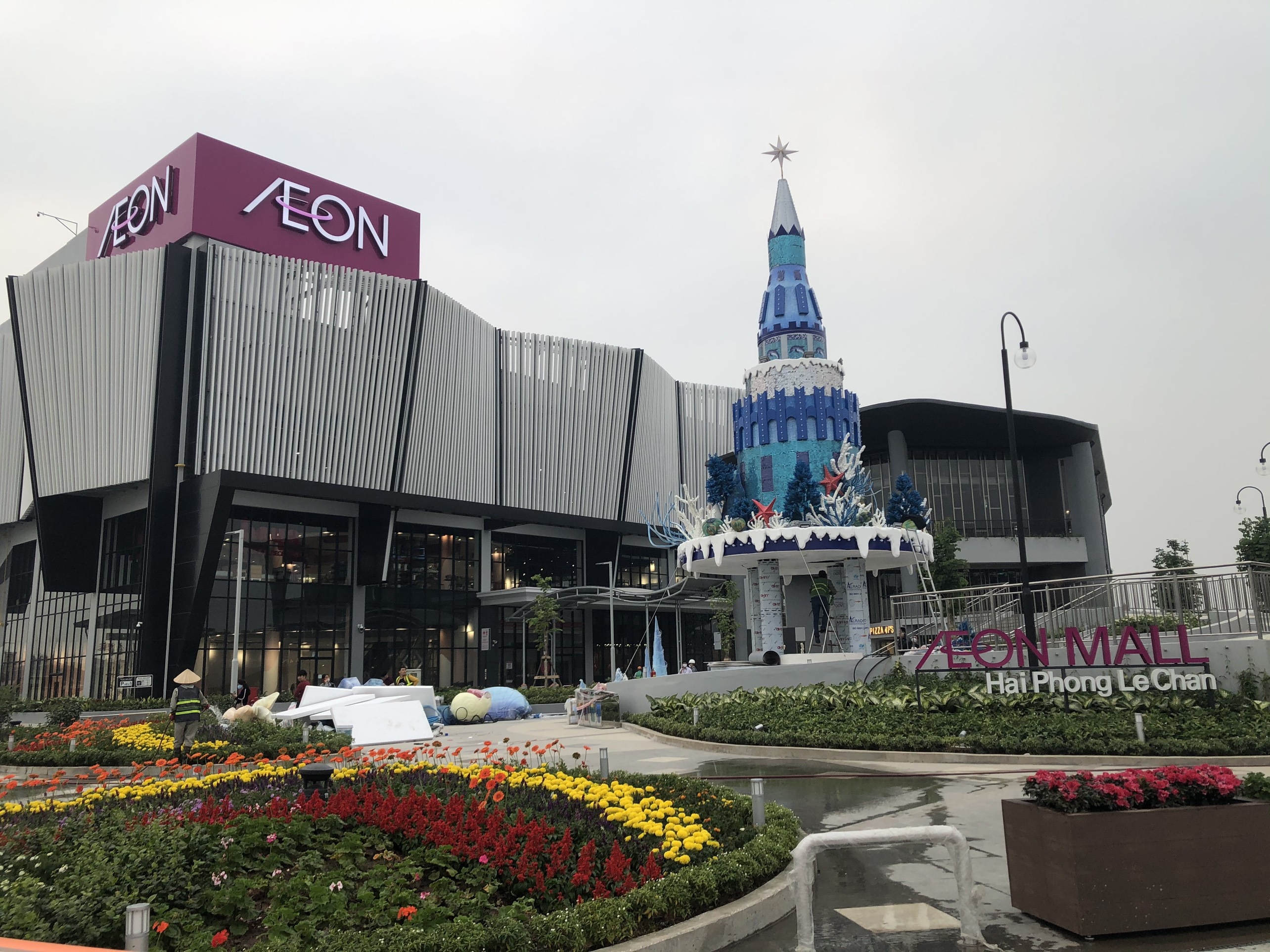 moc tui o Aeon Mall Le Chan anh 2